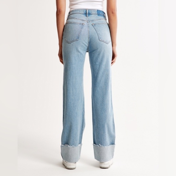 Abercrombie and Fitch High Rise 90s Relaxed Jean Rolled Cuff Size 18 NWT Baggy - Picture 3 of 11